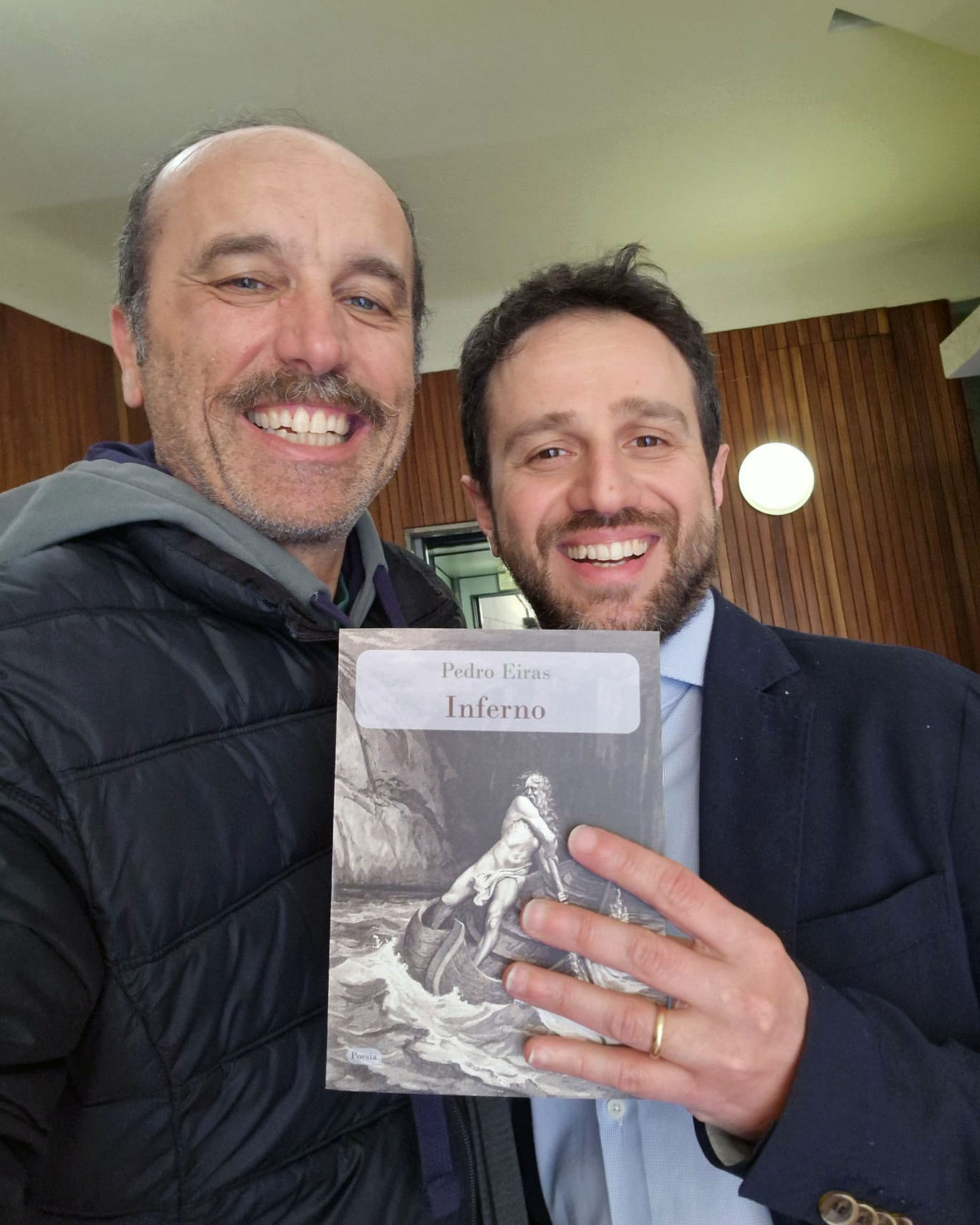 In fotografia: a sinistra Roberto Maggiani (Il ramo e la foglia edizioni) a destra Claudio Trognoni (curatore e traduttore di Inferno)